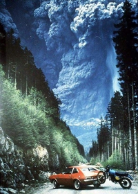 Eruption du mont St Helens (état de Washington) en 1980