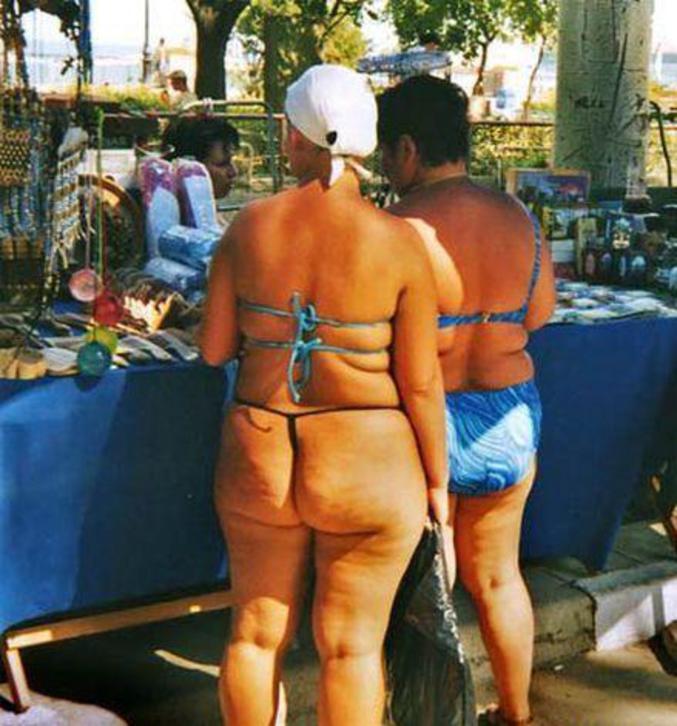 Фото престарелых теть с голыми задницами