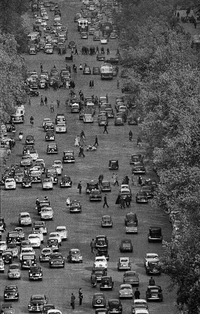 Les Champs-Elysées en 1956