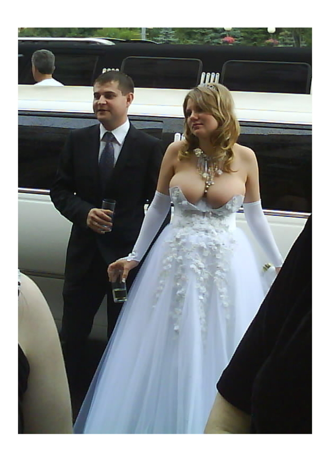 Невесту в подвенечном платье отодрал муж её лучшей подруги