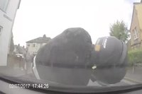 Accident entre une voiture et un scooter