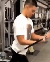 L'abdominal homme du fitness