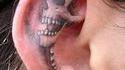 Tatouage à l'oreille