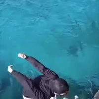 Plonger avec un masque