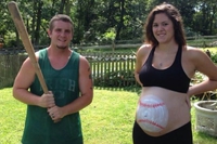 Faire-part d'un couple de baseballeurs ou avortement programmé