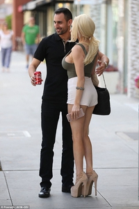 Timidité, virginité...