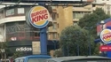 Pourquoi manger avec un clown (Ronald de McDo)...