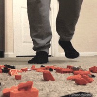 Marcher sur un lego
