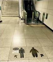 Dans le métro de Séoul (Corée du Sud)