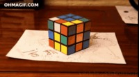 Un Rubik's Cube.