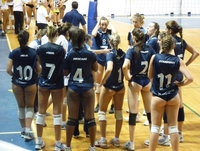 Au volley féminin, les shorts doivent coûter trop cher