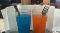 Deux verres sur la table