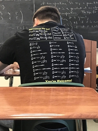 Le mec de devant en classe