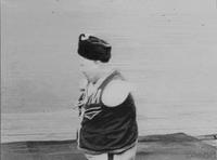 Dieu merci, il lui reste les oreilles !