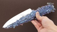 Un couteau en bismuth
