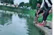 Kan ta chaussure est tombée dans l'eau