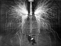 Nikola Tesla en 1899