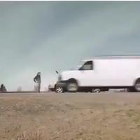 Quelqu’un s’arrêtera t’il ?