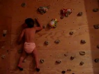 L'escalade de bébé