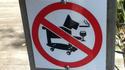 Interdit aux chiens qui fument et qui boivent