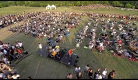 1 000 musiciens jouent Learn to Fly des Foo Fighters