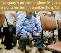 Le président de l'Uruguay qui attend son tour à l'hôpital public