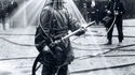 Costume expérimental de pompier datant de 1900