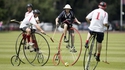 Polo sur des grands bis