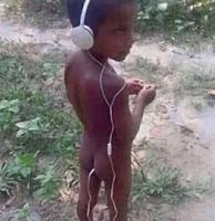 Kan tu as du "sexe-à-piles" et que tu restes connecté