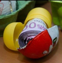 Nouvelle surprise dans les oeufs Kinder.