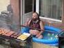 "Barbecue au balcon, Octobre en à plomb" (proverbe Indo-Albanais, plus communément I-A)