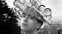 Chapeau WTF avec des bouteilles de Coca