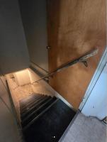 Il fallait choisir, c'était la rampe OU la porte...