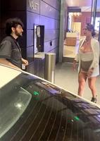 Kan on n'a pas de monnaie sur soi, on paie en nature le pourboire du voiturier...