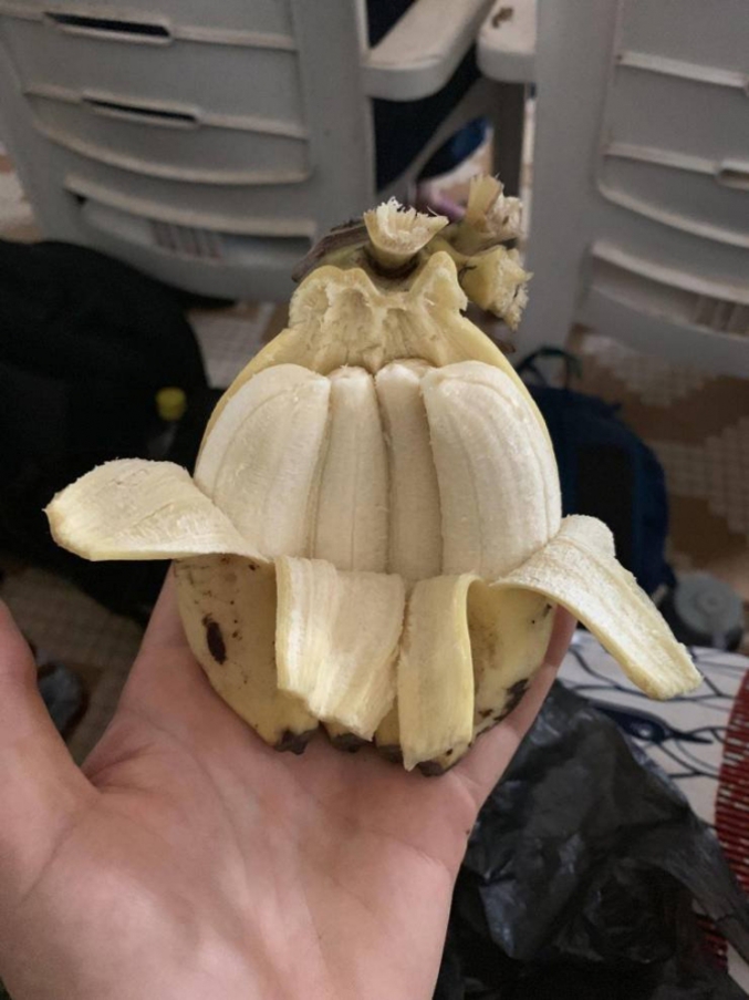 Une quadruple banane.