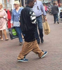 Rentrer chez soi à grandes enjambées ! Yo !