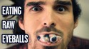 Louis mange des trucs dèg !