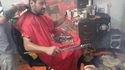 Kan tu vas chez le coiffeur.
