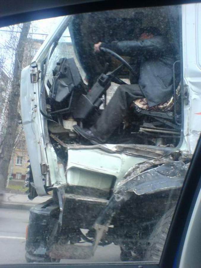 Un camionneur à coté duquel il ne vaut mieux pas rouler trop longtemps.