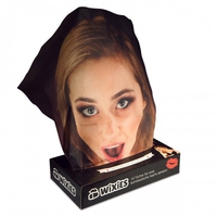 Une boîte de mouchoirs