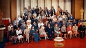Stars de la MGM en 1943, autour d'un des Directeurs