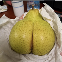 Une poire fessue