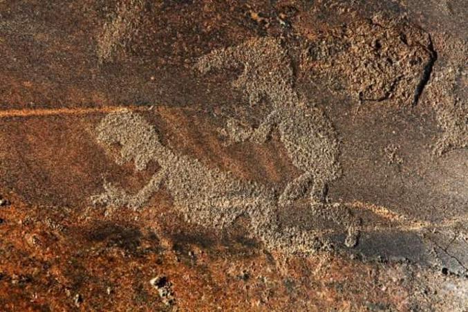 N'oublies pas la visite du site archéologique de la grotte de Derrière
avec ses fameuses peintures rupestre de plus de 4000 ans...