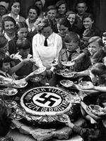 Se partager le gâteau du National-Socialisme