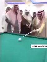 Qu’est ce que vous nagez bien cheikh !