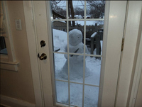 Bonhomme de neige inquiétant