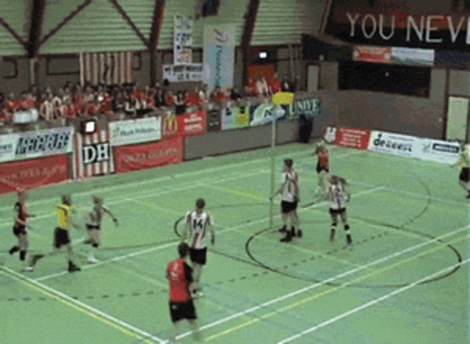 Accrochage au volleyball