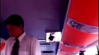 Pendant ce temps, dans un bus au Chili