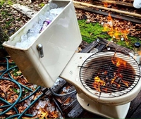 Recyclage de chiottes pour l'été