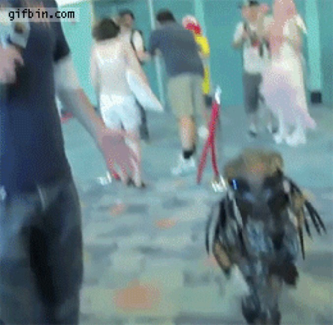 Cosplay mini-predator
